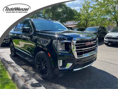 Used 2023 GMC Yukon SLT w/ SLT Luxury Package