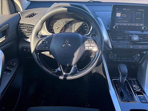 Used 2024 Mitsubishi Eclipse Cross SE image 5