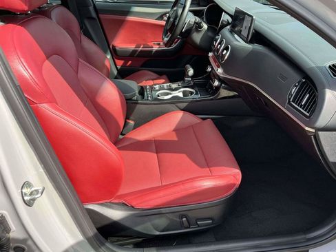 Used 2023 Kia Stinger GT-Line w/ Sun & Sound Package image 11