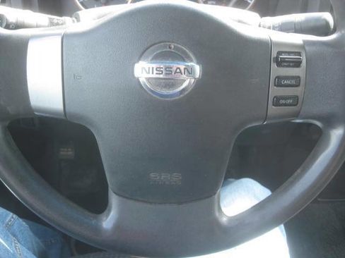 Used 2012 Nissan Titan SV image 24