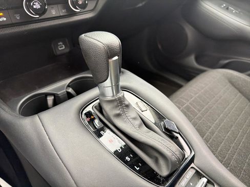 Used 2023 Honda HR-V LX image 21