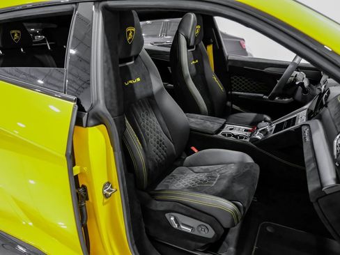 Used 2024 Lamborghini Urus Performante image 35