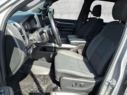 Used 2019 RAM 1500 Big Horn AWD/4WD image 4