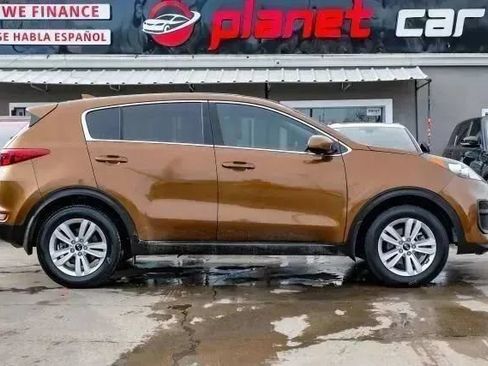 Used 2019 Kia Sportage LX FWD image 9