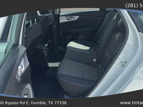 Used 2023 Kia Forte LXS FWD image 17