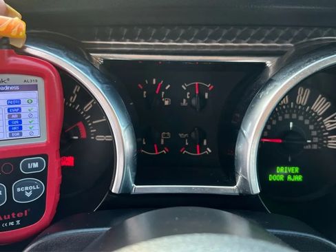 Used 2008 Ford Mustang GT Premium RWD image 10
