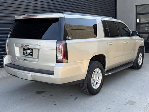 Used 2017 GMC Yukon XL SLT AWD/4WD image 11