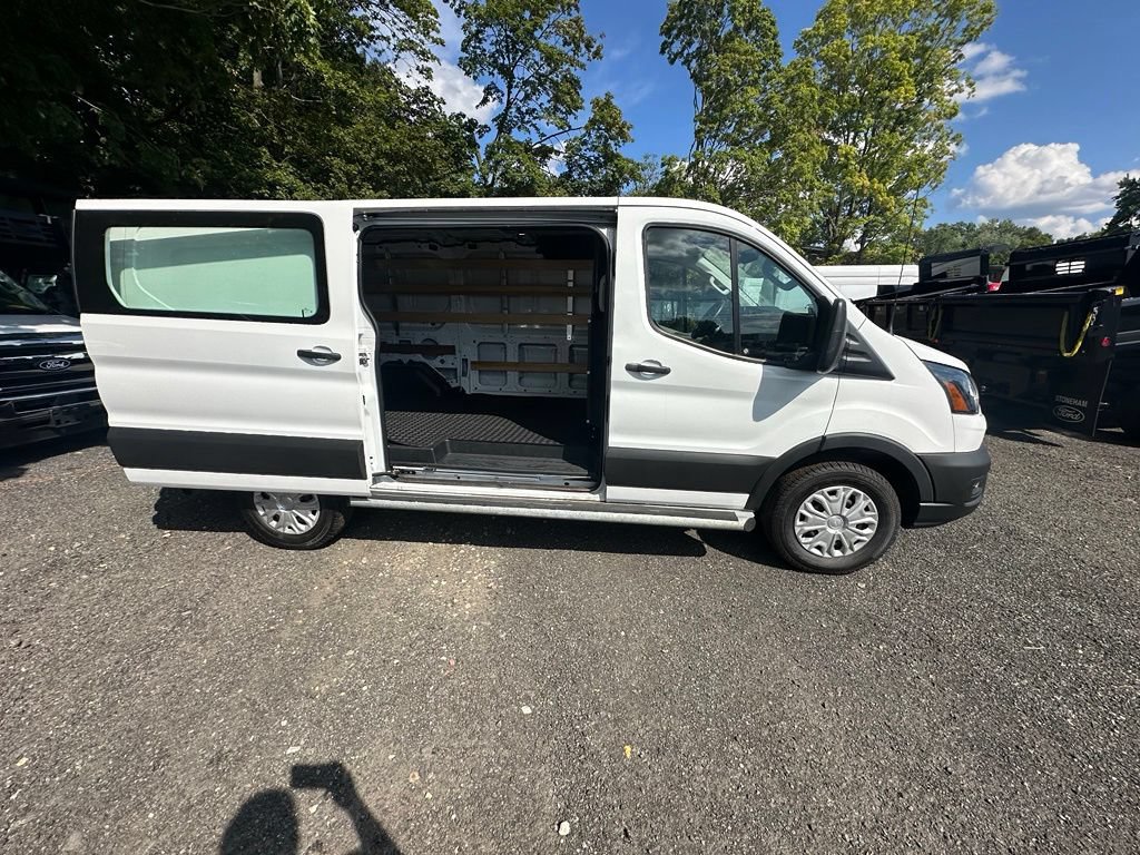 Used 2025 Ford Transit 250 Low Roof w/ Exterior Upgrade Package RWD image 3