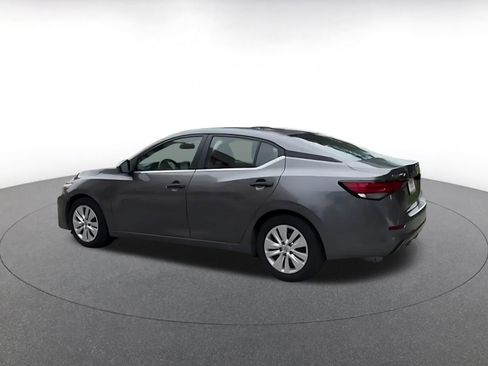 Used 2025 Nissan Sentra S FWD image 10