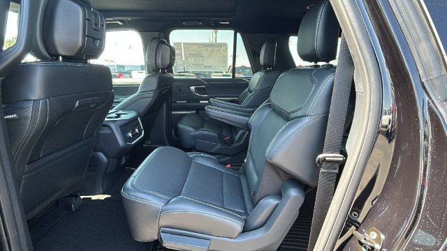 New 2027 Ford Expedition Max Platinum w/ Stealth Performance Package AWD/4WD image 16