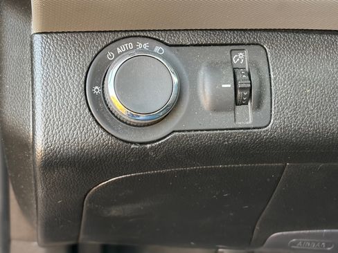 Used 2017 Chevrolet Sonic LT w/ Convenience Package image 10