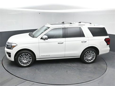 Certified 2022 Ford Expedition Platinum image 50