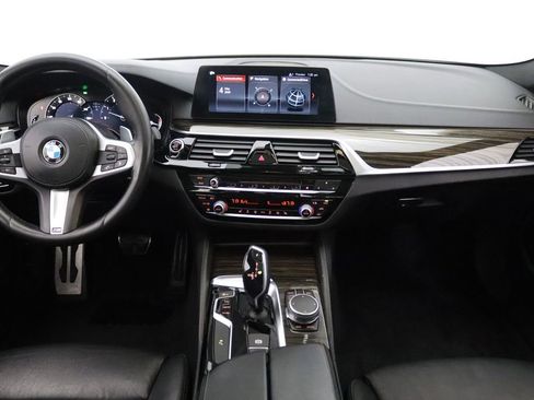 Used 2018 BMW 540i RWD image 16