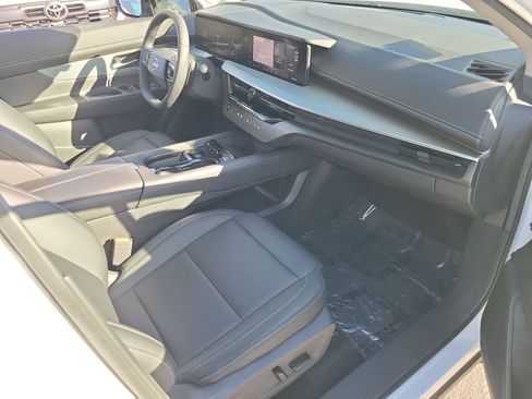 Certified 2025 Nissan Murano SL AWD/4WD image 19