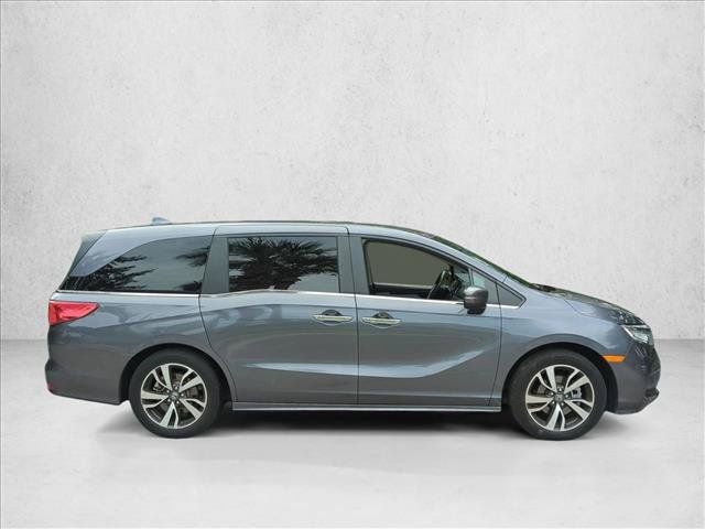 Certified 2024 Honda Odyssey Touring image 4