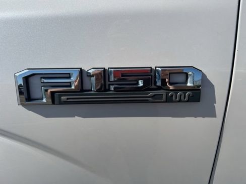Used 2015 Ford F150 King Ranch w/ Equipment Group 601A Luxury AWD/4WD image 31
