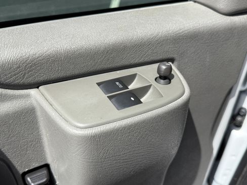 Used 2021 GMC Savana 2500 w/ Driver Convenience Package image 16