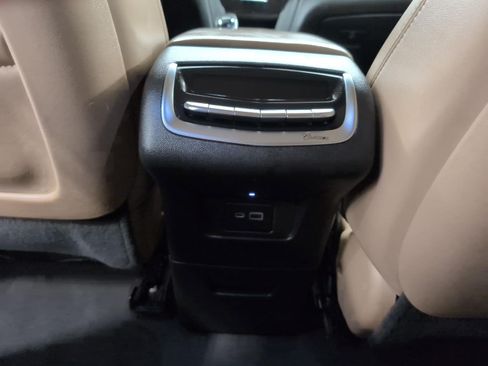 Used 2020 Cadillac XT6 Premium Luxury w/ Platinum Package AWD/4WD image 22
