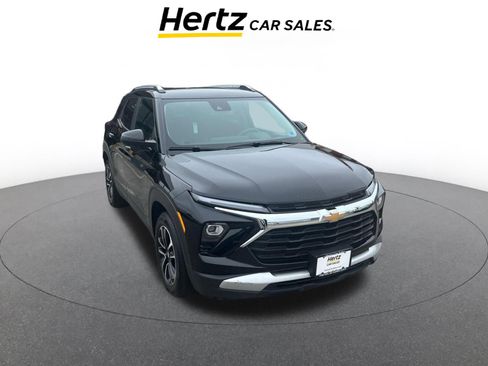 Used 2025 Chevrolet TrailBlazer LT FWD image 1