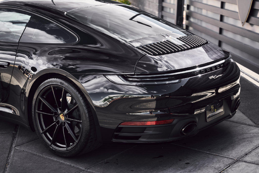 Used 2024 Porsche 911 Carrera T RWD image 8