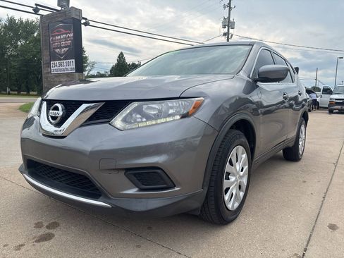 Used 2016 Nissan Rogue S FWD image 1