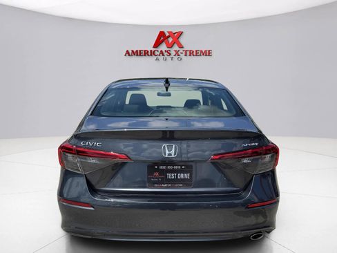 Used 2023 Honda Civic Sport image 5