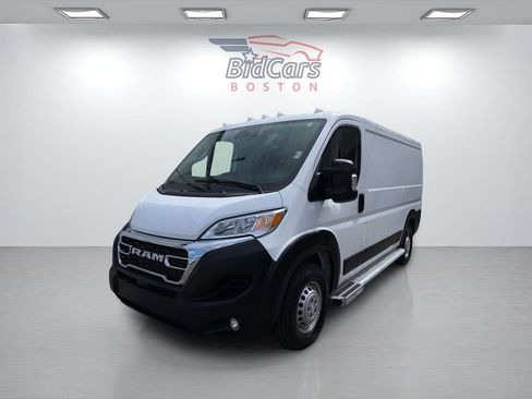 Used 2025 RAM ProMaster 2500 w/ U-Haul Equipment Group FWD image 2