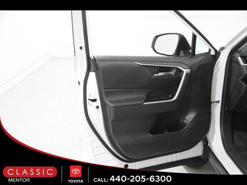 Certified 2024 Toyota RAV4 XLE AWD/4WD image 4