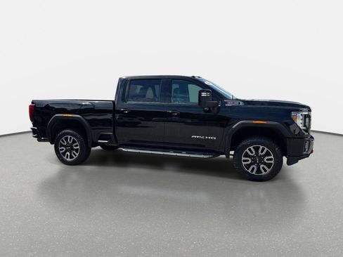 Used 2022 GMC Sierra 2500 AT4 w/ Snow Plow Prep/Camper Package AWD/4WD image 3