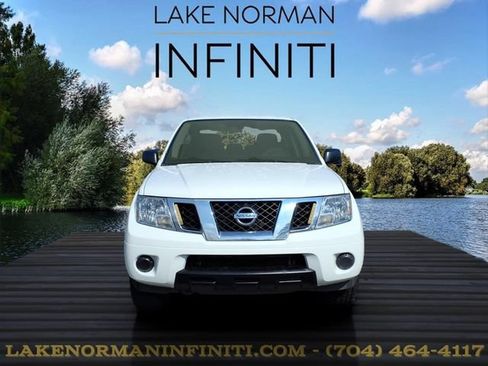 Used 2019 Nissan Frontier SV AWD/4WD image 3