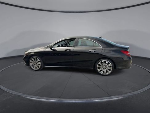 Used 2019 Mercedes-Benz CLA 250 4MATIC image 5