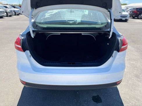 Used 2016 Ford Focus SE FWD image 38