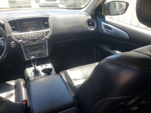 Certified 2020 Nissan Pathfinder SL w/ Cargo Package FWD image 25