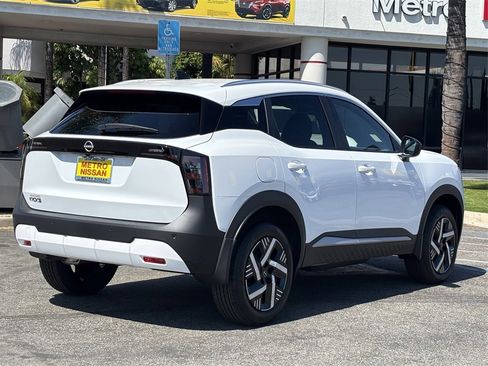 New 2026 Nissan Kicks SV image 2