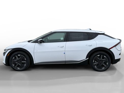 New 2025 Kia EV6 Light image 2