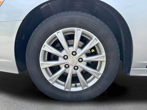 Used 2011 Buick Lucerne CX FWD image 14