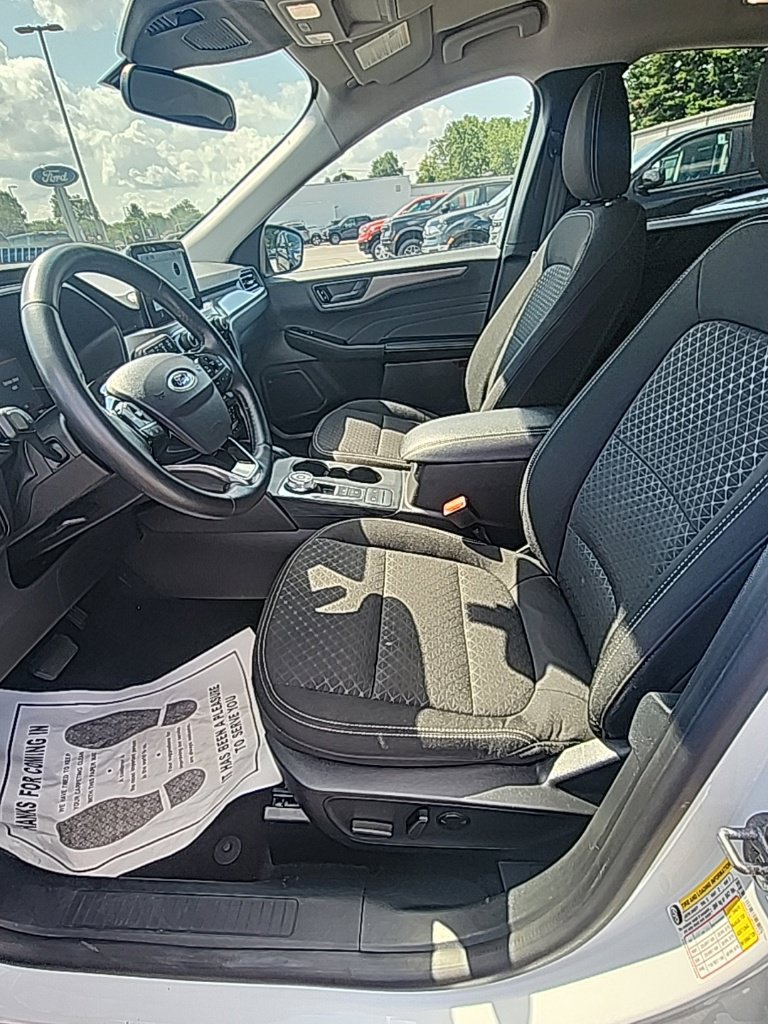 Used 2024 Ford Escape Active AWD/4WD image 18