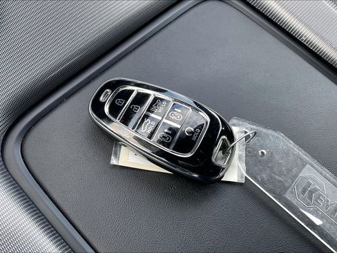 Used 2024 Hyundai Palisade Calligraphy AWD/4WD image 36