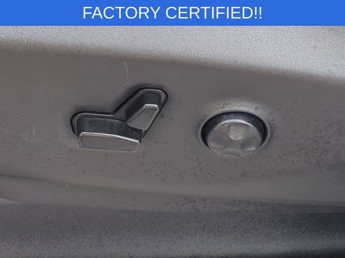Certified 2023 Chrysler Pacifica Touring-L FWD image 17