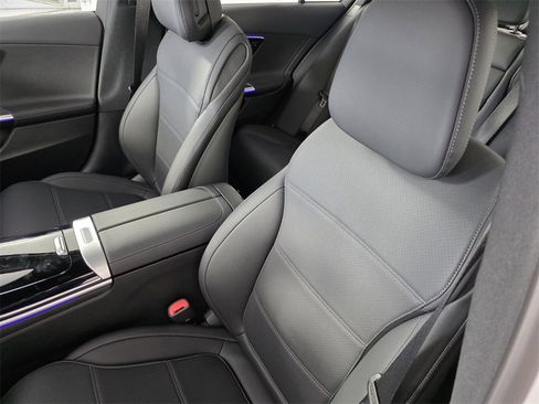 New 2026 Mercedes-Benz C 300 4MATIC Sedan image 8