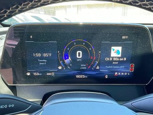 Used 2025 Chevrolet Traverse LT AWD/4WD image 24