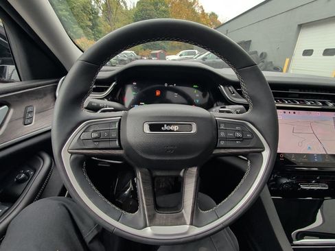 Used 2023 Jeep Grand Cherokee 4xe image 21