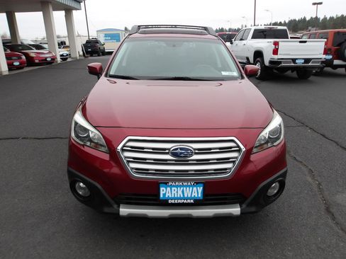 Used 2016 Subaru Outback 2.5i Limited AWD/4WD image 8
