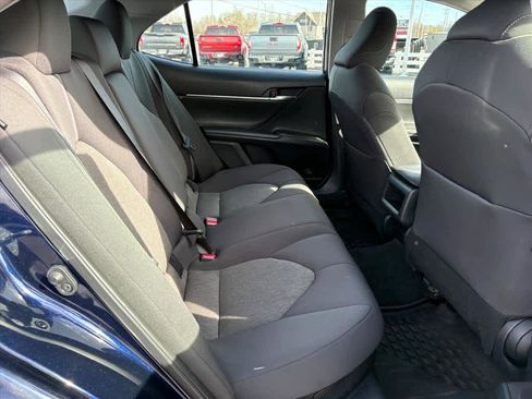 Used 2022 Toyota Camry LE image 8
