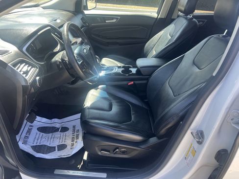 Used 2015 Ford Edge Titanium w/ Technology Package image 33