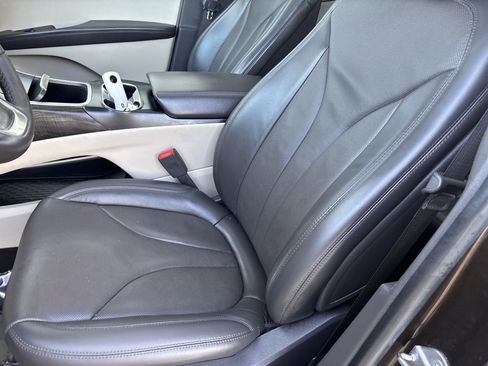 Used 2019 Lincoln Nautilus Reserve image 26