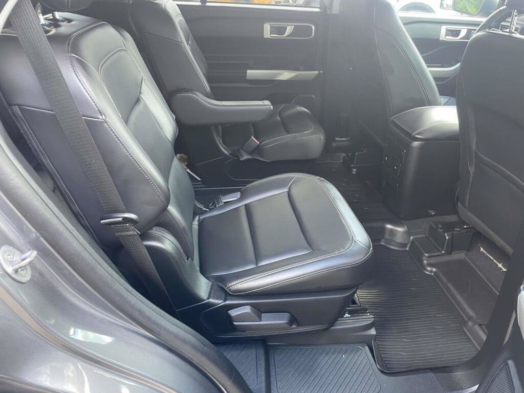 Certified 2023 Ford Explorer XLT w/ Equipment Group 202A AWD/4WD image 21