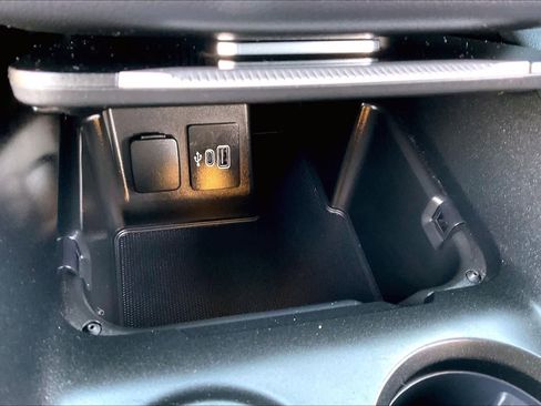 Used 2025 Ford Explorer ST-Line image 30