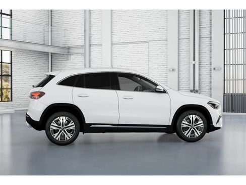 New 2026 Mercedes-Benz GLA 250 image 16