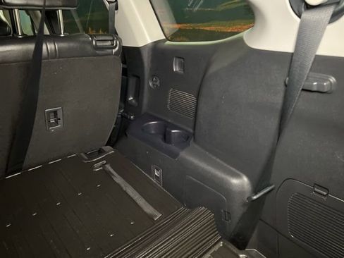 Used 2022 Toyota Highlander XLE AWD/4WD image 70